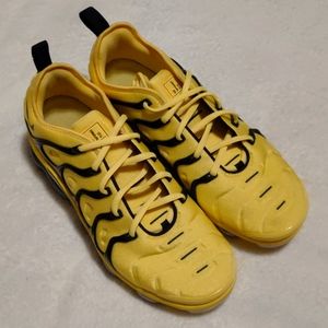 Nike Air Vapormax Plus opti yellow size 10.5